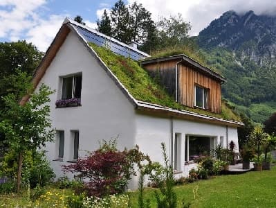 Дома из соломы в Швейцарии